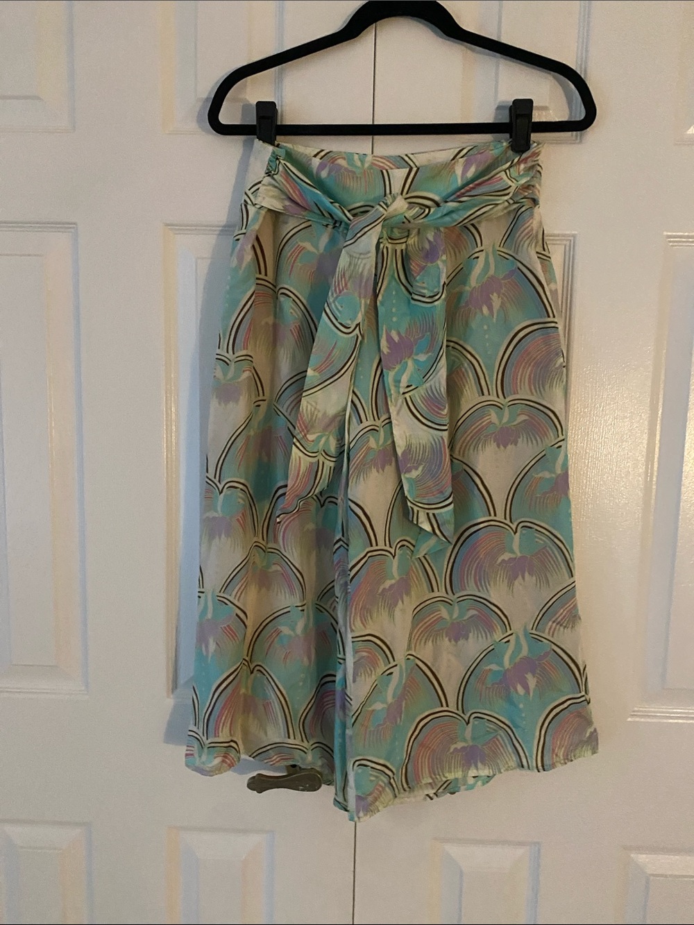 Tie-Waist Patterned Women’s Skort in Mint Multi